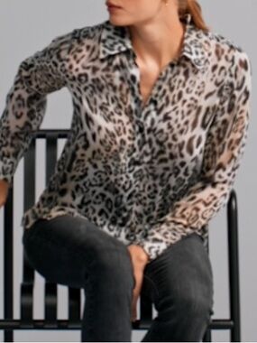 Riani Leopard Print Button-Up Shirt  Size 6 Like New Gorgeous EUC Retail $480